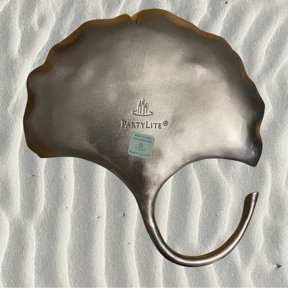 Partylite Ginkgo Pillar Holder Trinket Jewelry Dish - Picture 2 of 3